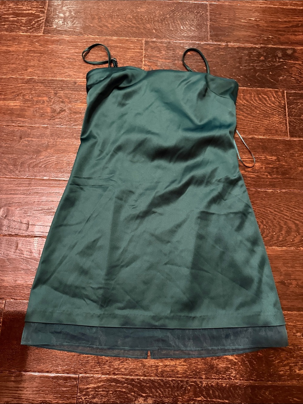 Abercrombie & Fitch Emerald Green satin skort dress. Excellent pre owned cond.
